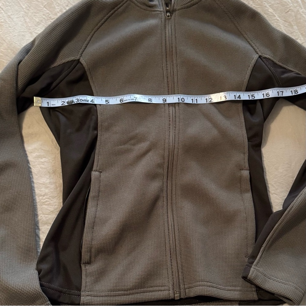 Women's Spyder Black Jacket Size Small Gray And Black Warm Full Zip Two Tone - Picture 2 of 8